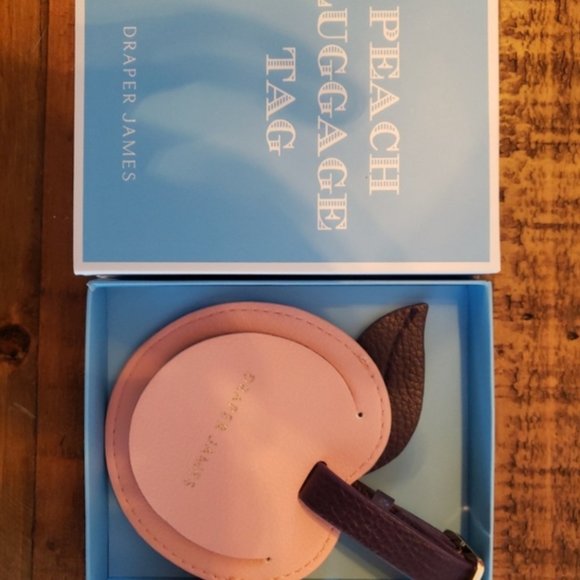 Travel Set and Luggage Tags - Picture 3 of 3